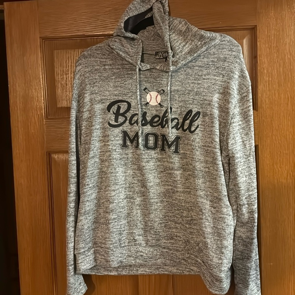 Cute Baseball Mom lightweight long sleeved hoodie!